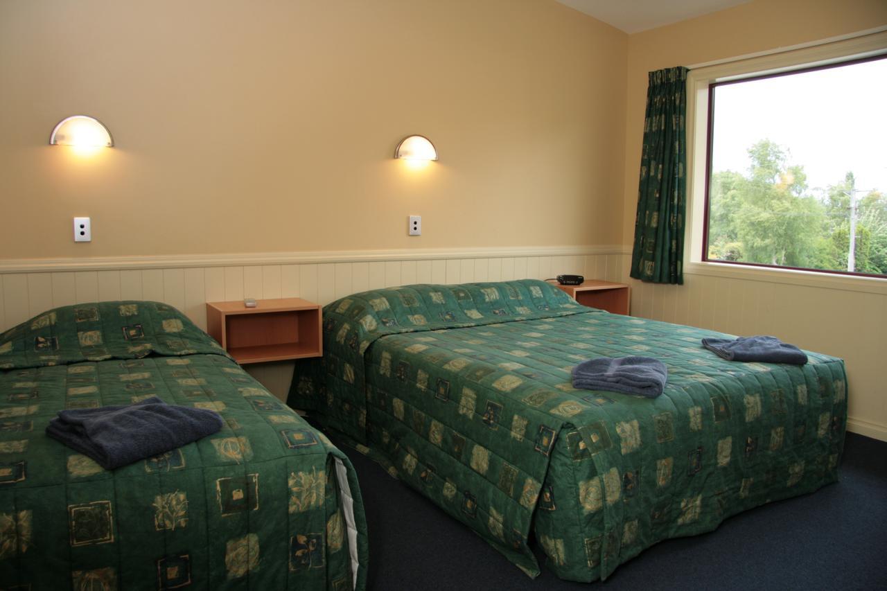 Aaron Lodge Holiday Park Dunedin Exterior photo
